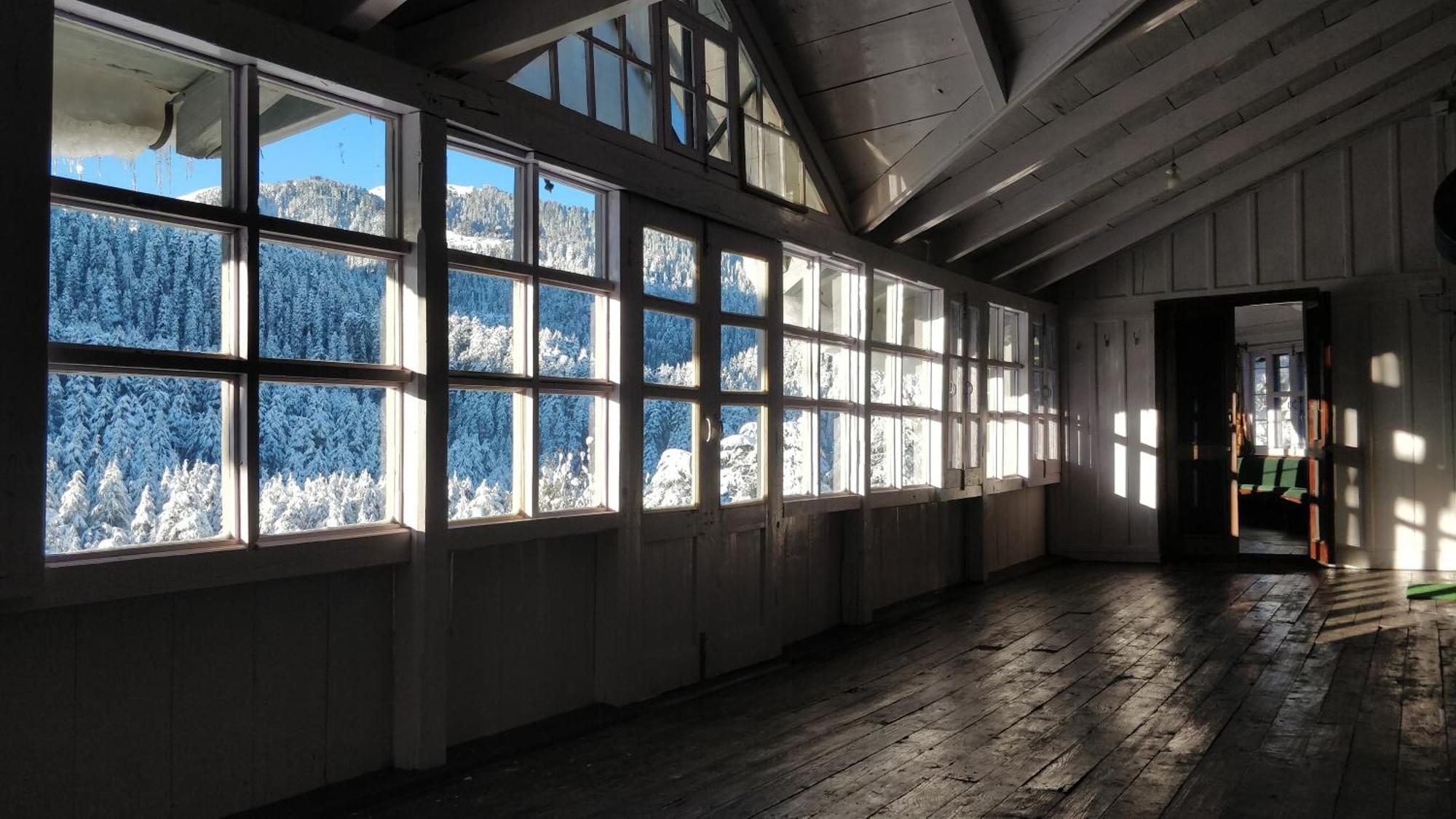 Black Bear Cottage Khajjiar Exterior photo